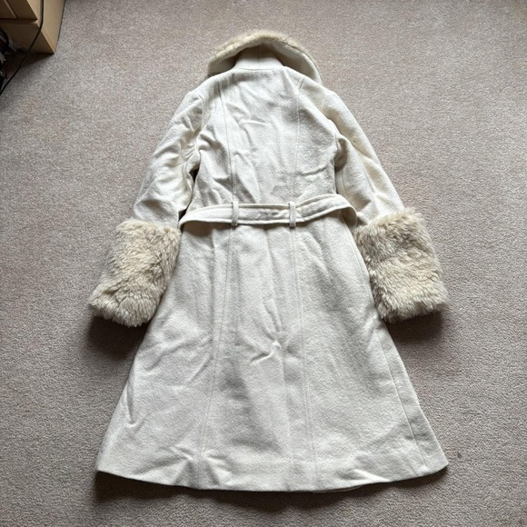 Conner Ives The Swans Coat Womens Small Ivory Faux Fur Collar Cuffs Belted Wrap - Picture 2 of 16